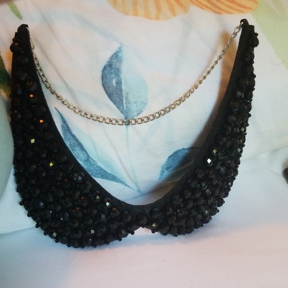 Beaded collar - Picture 2 of 2